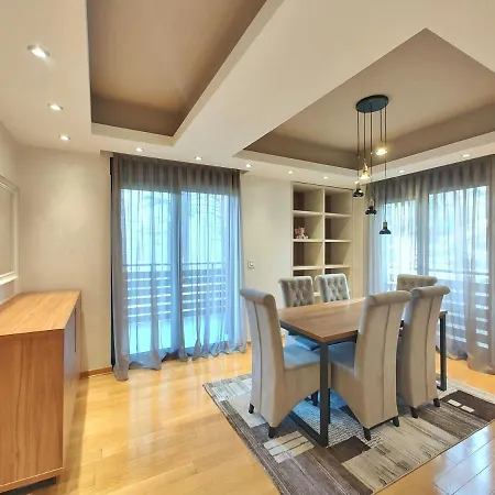 Velika Recepcija 38 * Zlatibor